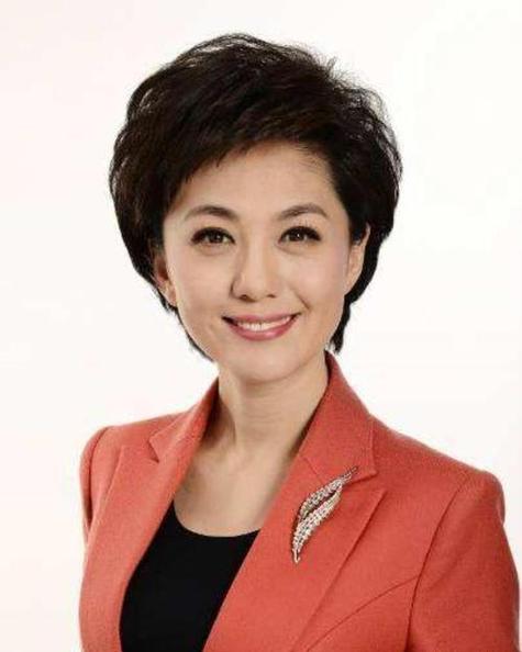 海霞身份变化，迎接新角色挑战