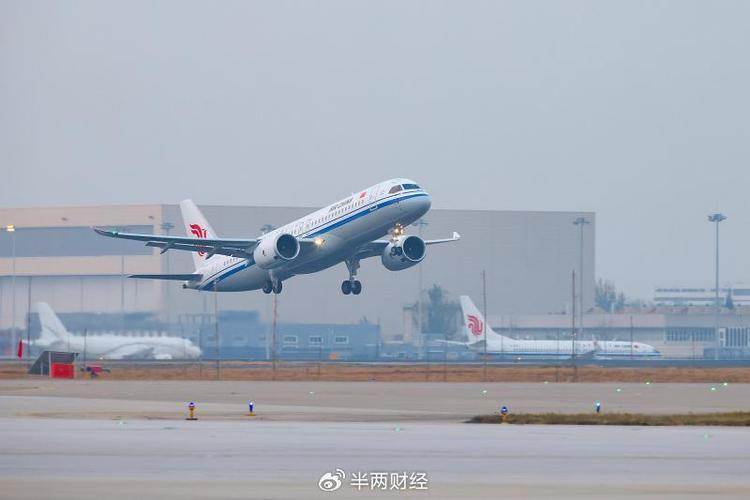 春节出行迎新高峰 各大航司推出“上新”航线抢占市场