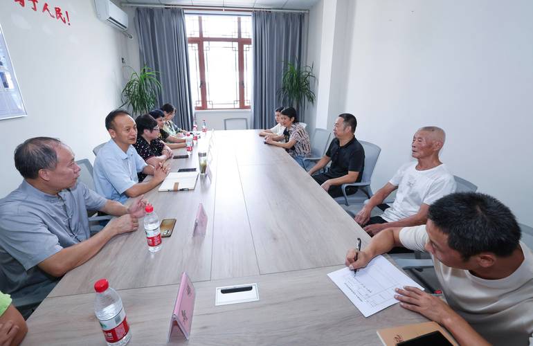 内蒙古两会开幕在即，人大代表王进平关注民生问题，提出新建议